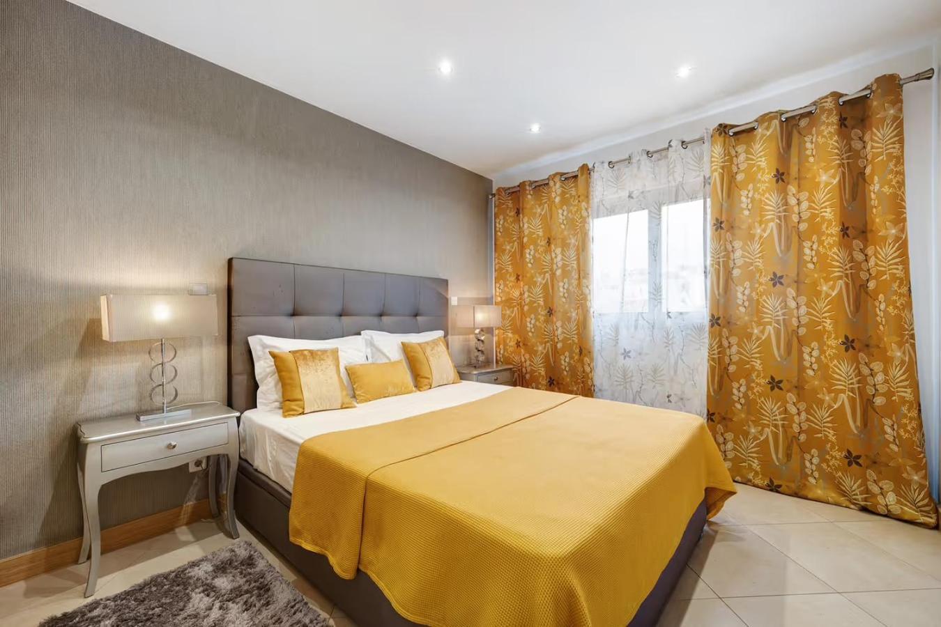 Tourismer Lagos Exterior photo