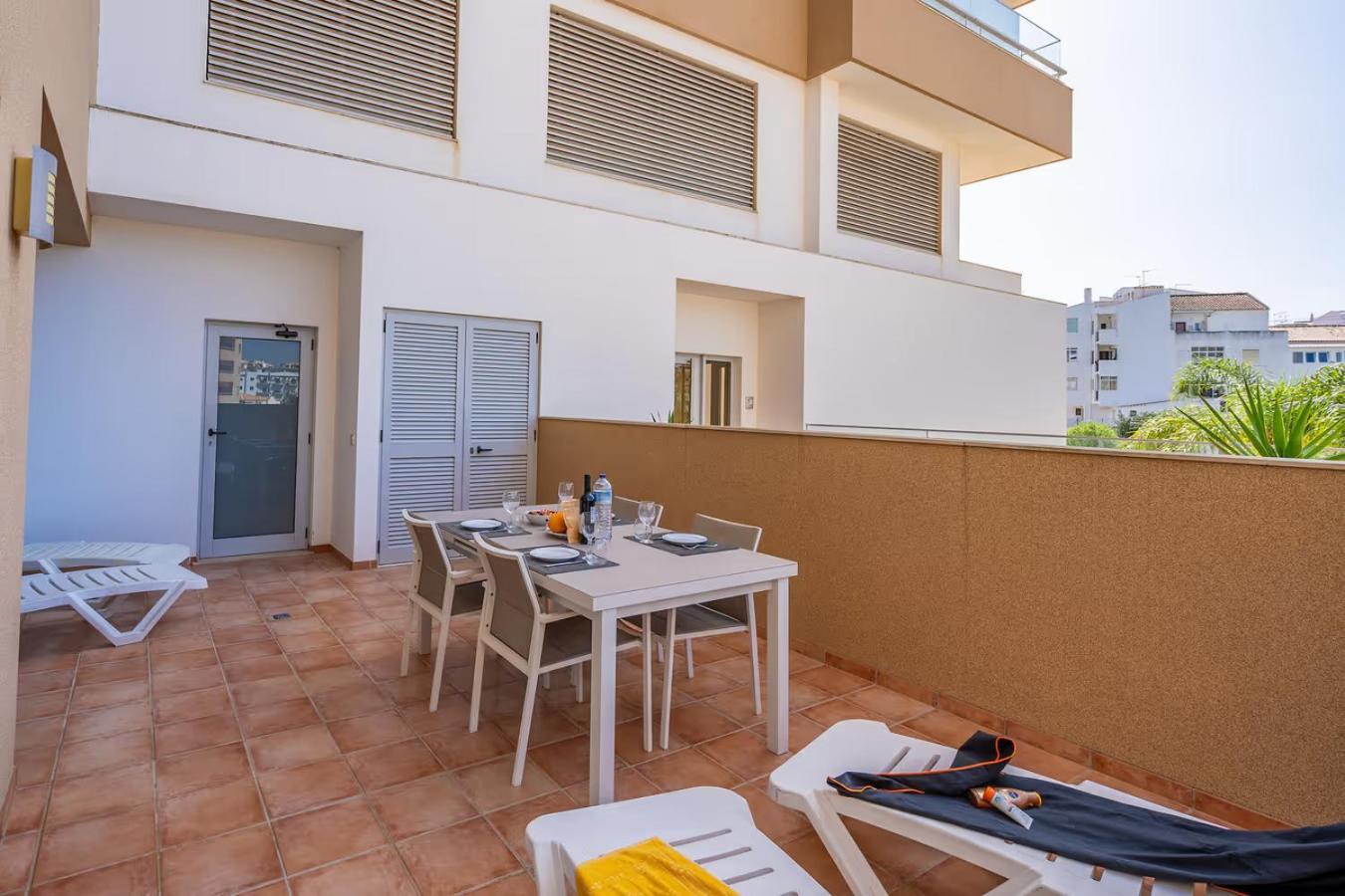 Tourismer Lagos Exterior photo